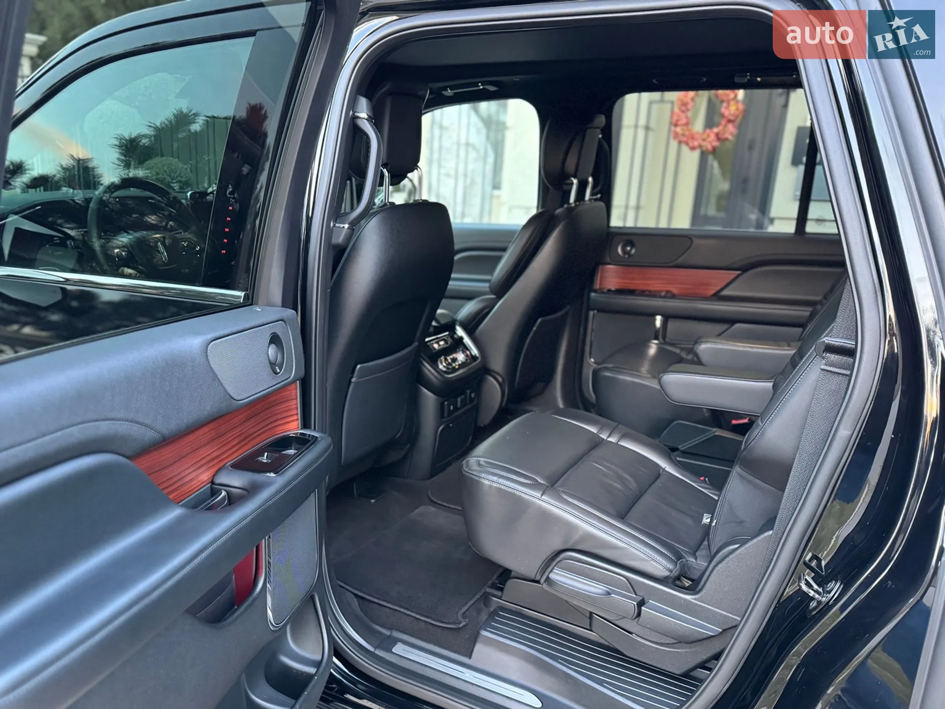 2017 Lincoln Navigator - мініатюра 24
