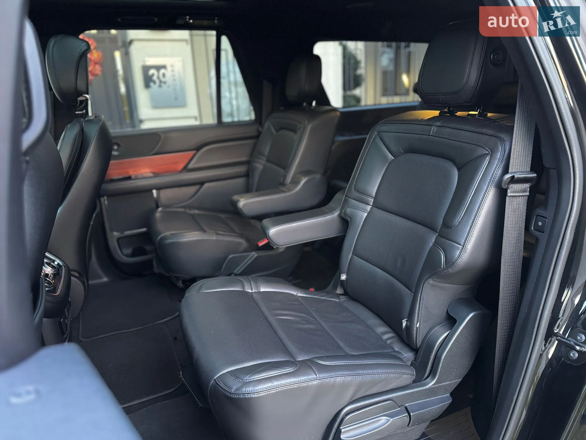 2017 Lincoln Navigator - мініатюра 26