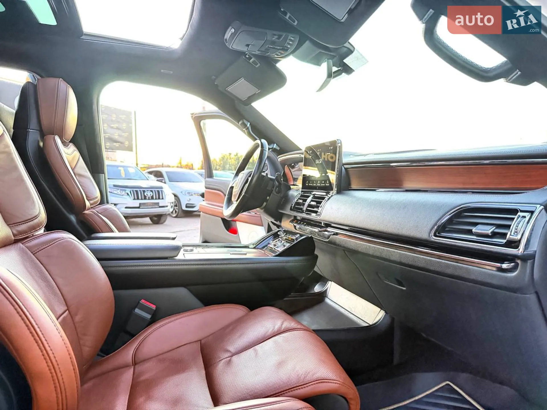 2018 Lincoln Navigator - мініатюра 27