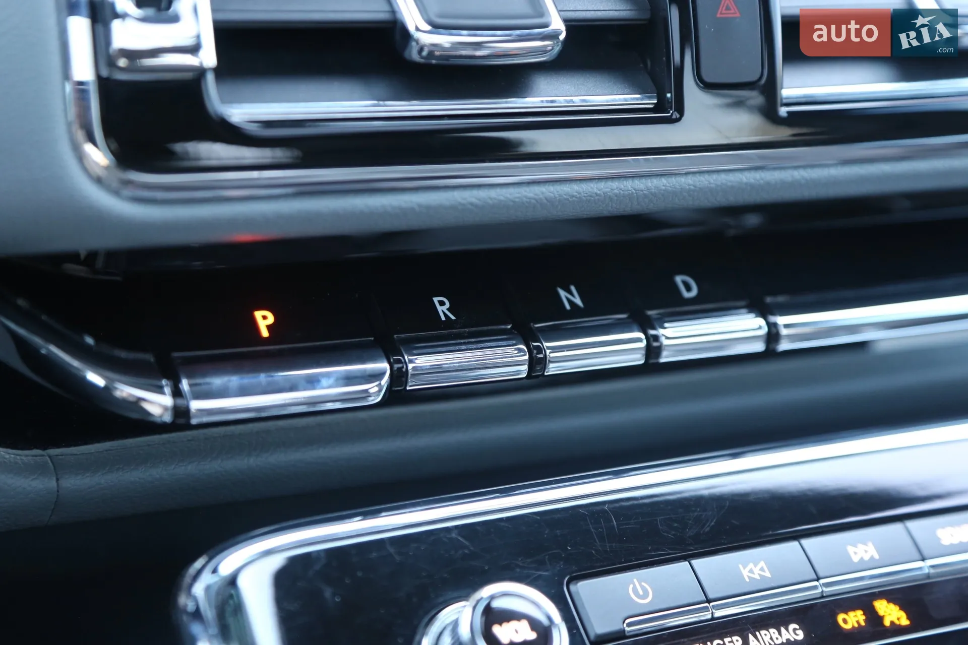 2019 Lincoln Navigator - мініатюра 33