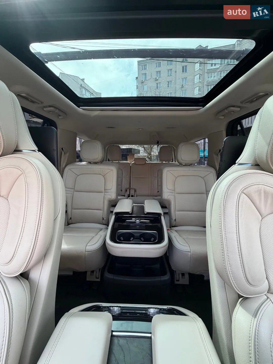 2018 Lincoln Navigator - мініатюра 20