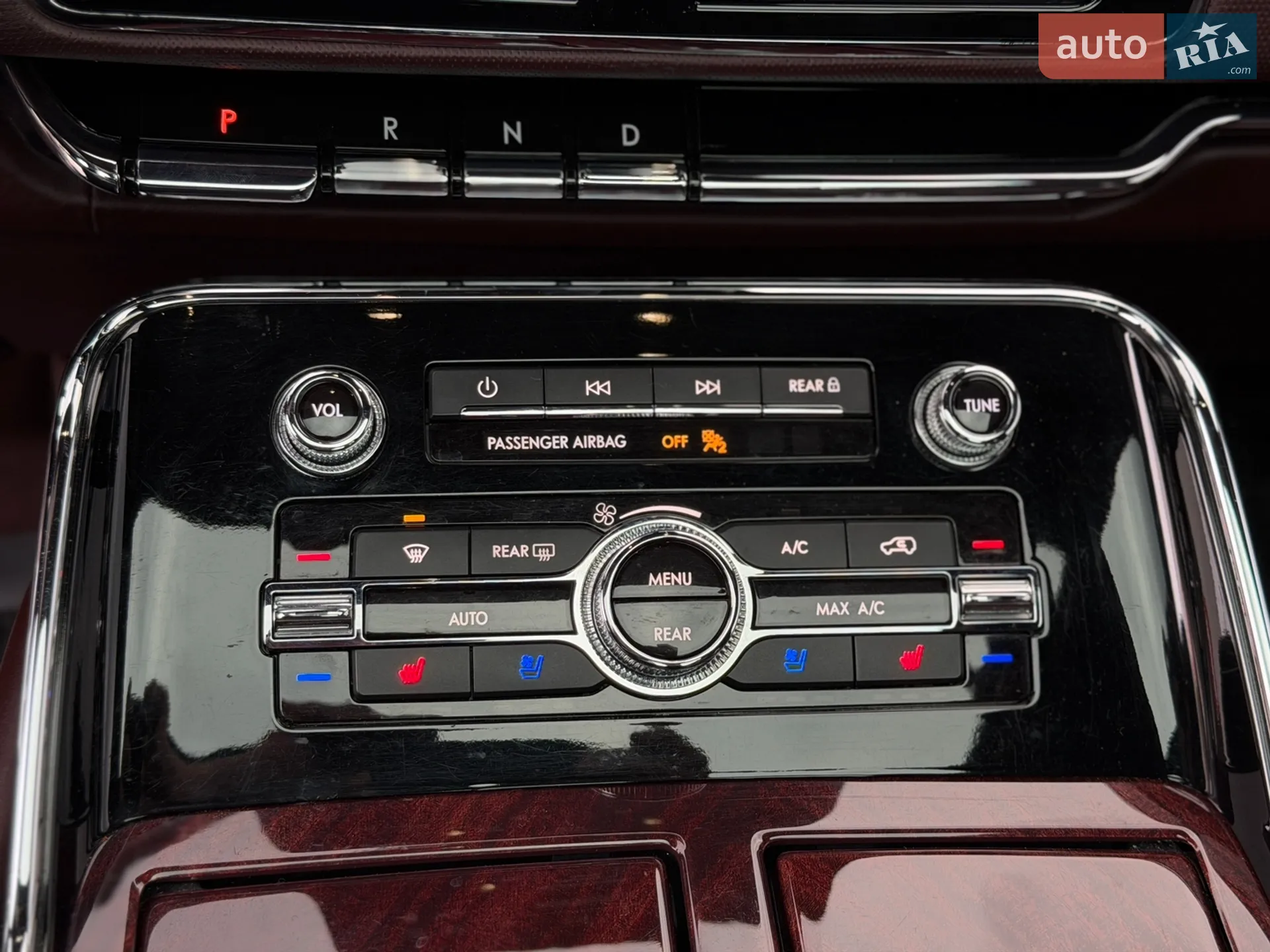 2018 Lincoln Navigator - мініатюра 24