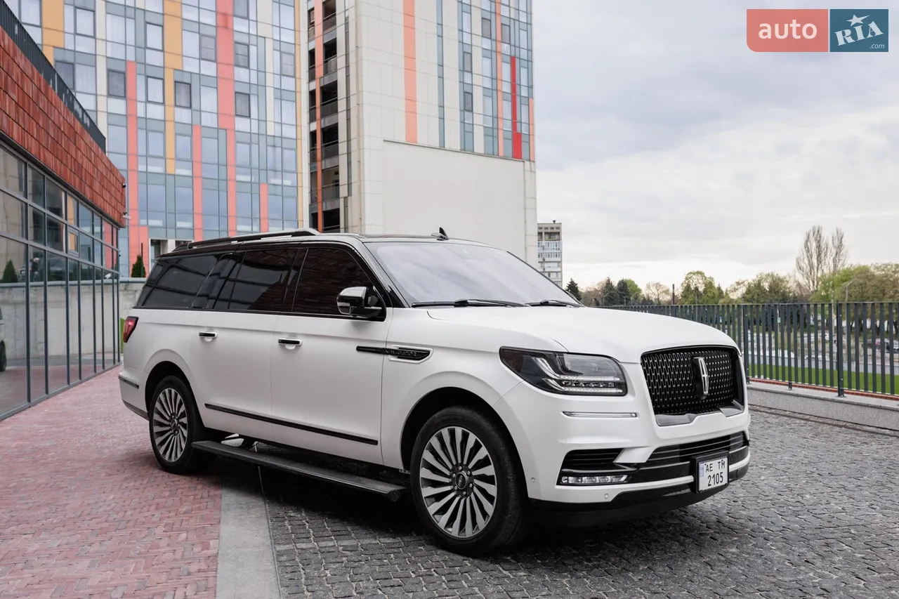 2019 Lincoln Navigator - мініатюра 46