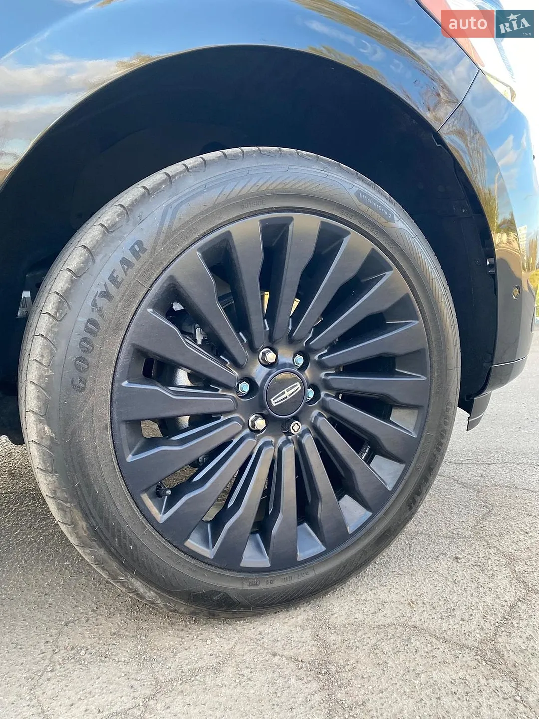 2022 Lincoln Navigator - мініатюра 8