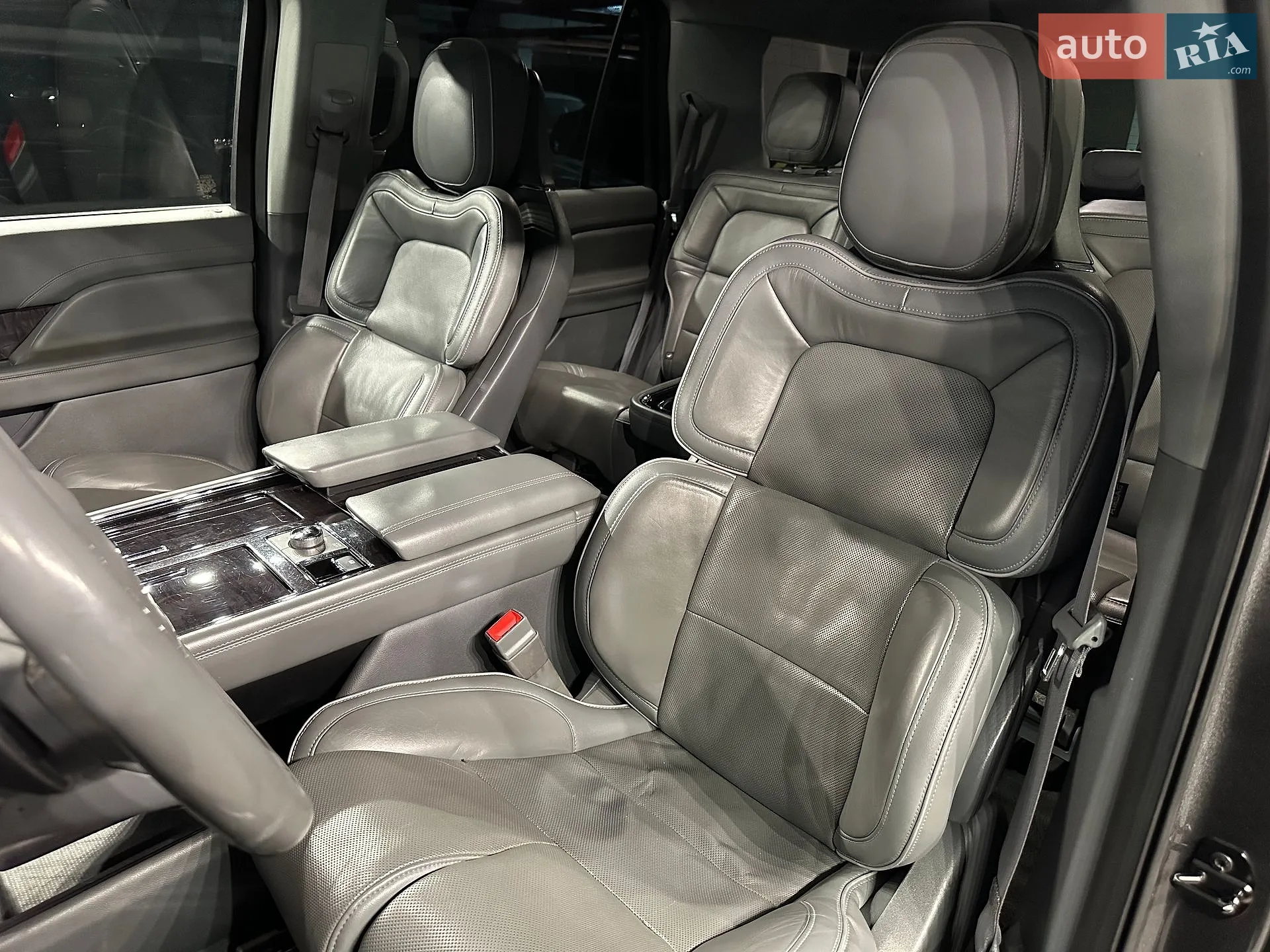 2018 Lincoln Navigator - мініатюра 22