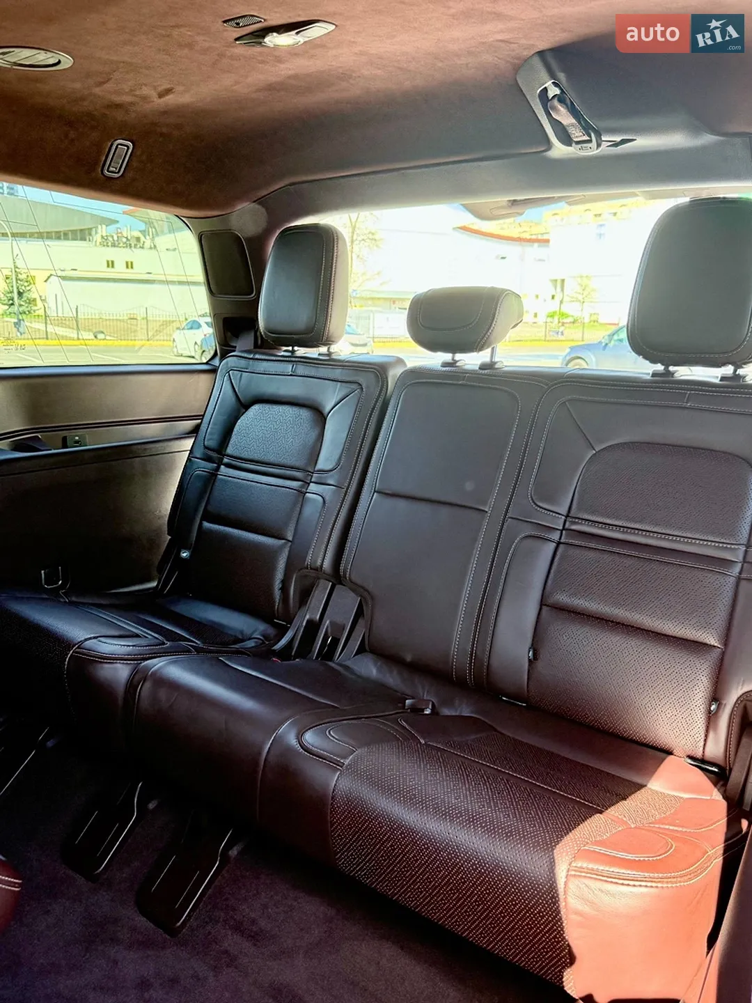 2018 Lincoln Navigator - мініатюра 22