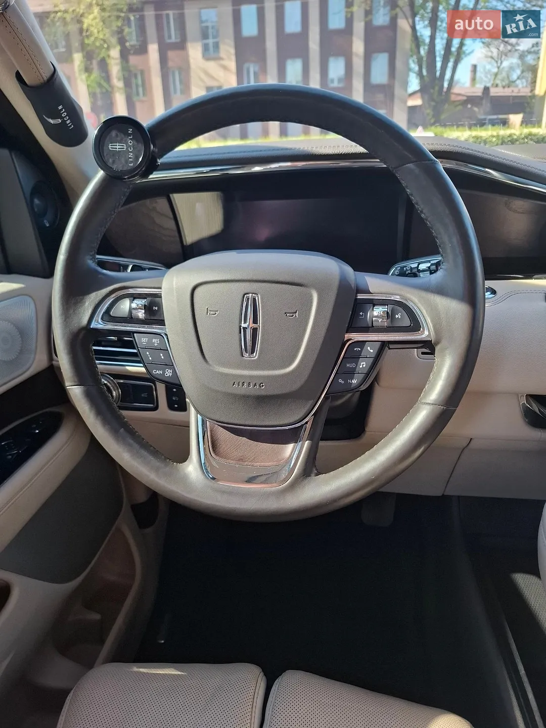 2021 Lincoln Navigator - мініатюра 14