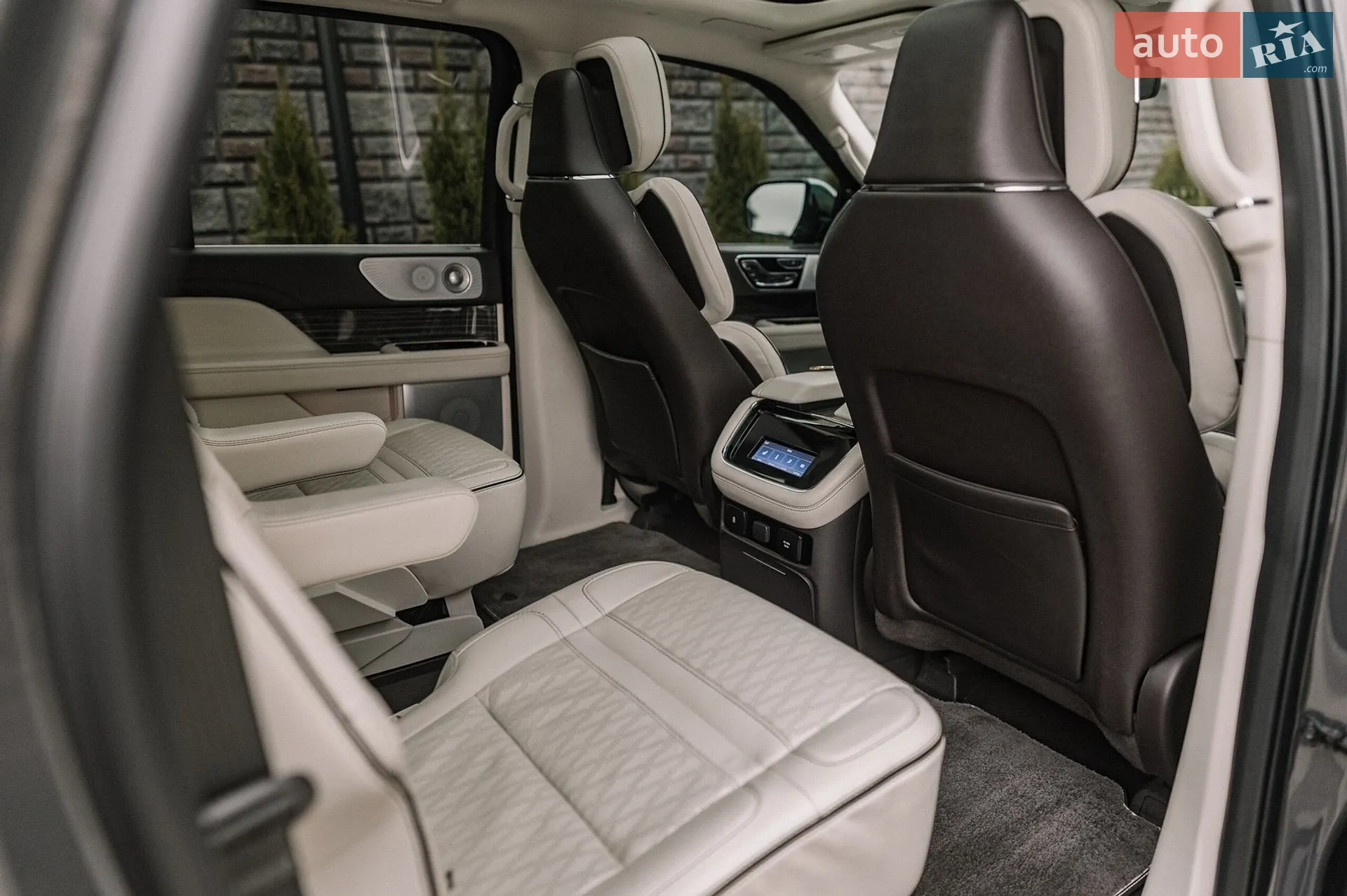 2022 Lincoln Navigator - мініатюра 66