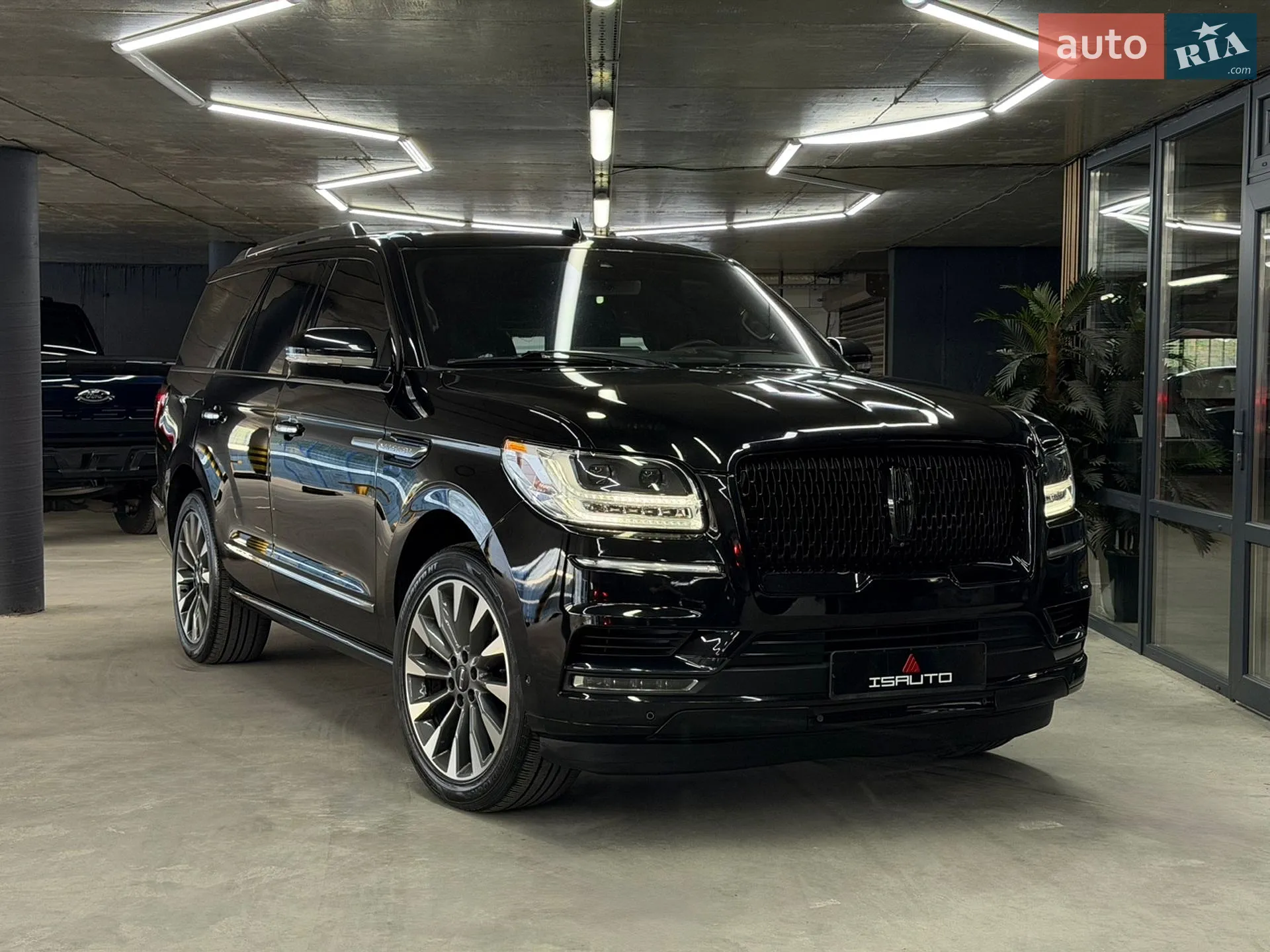 2019 Lincoln Navigator - мініатюра 2