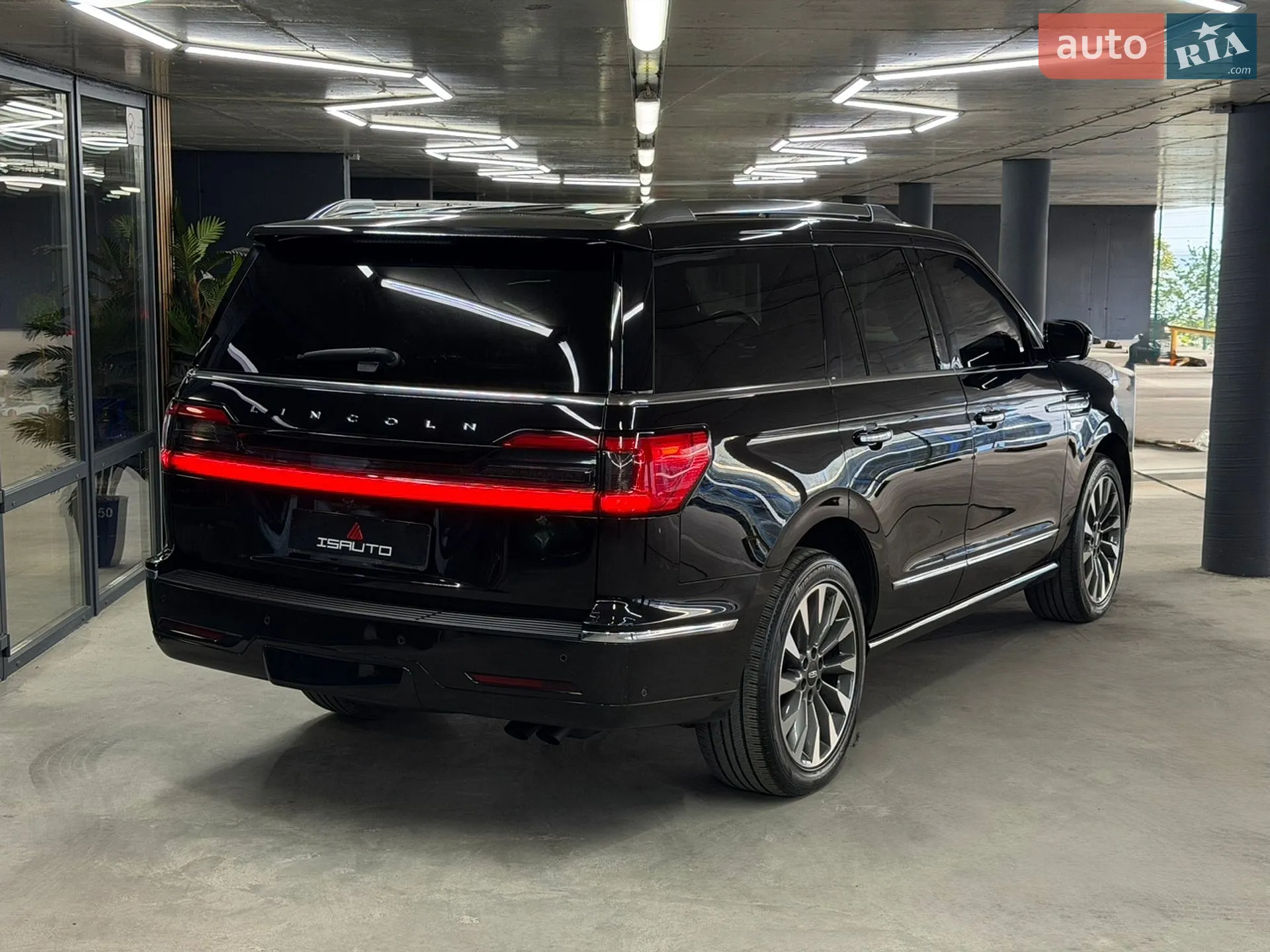 2019 Lincoln Navigator - мініатюра 15