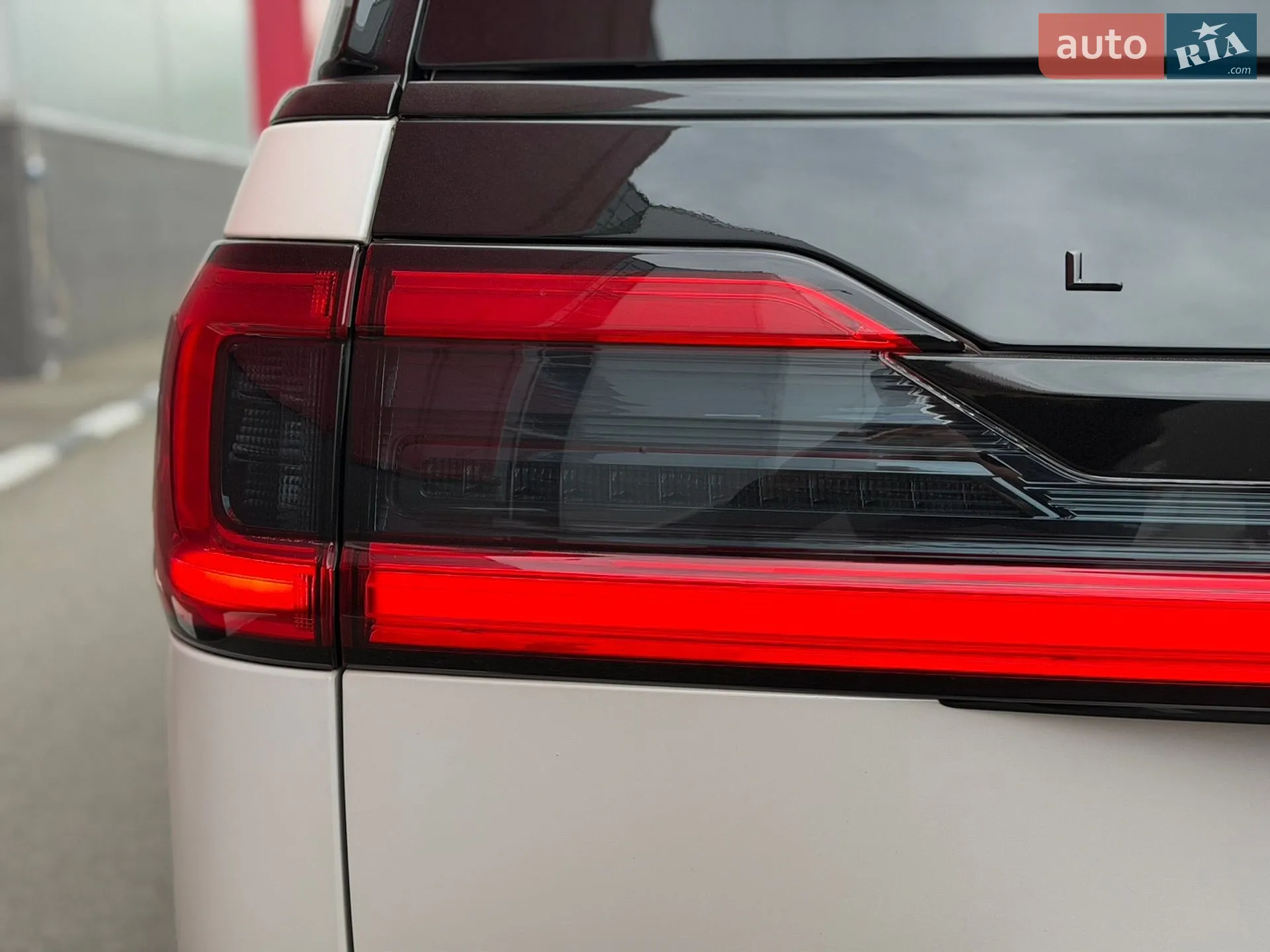2019 Lincoln Navigator - мініатюра 14