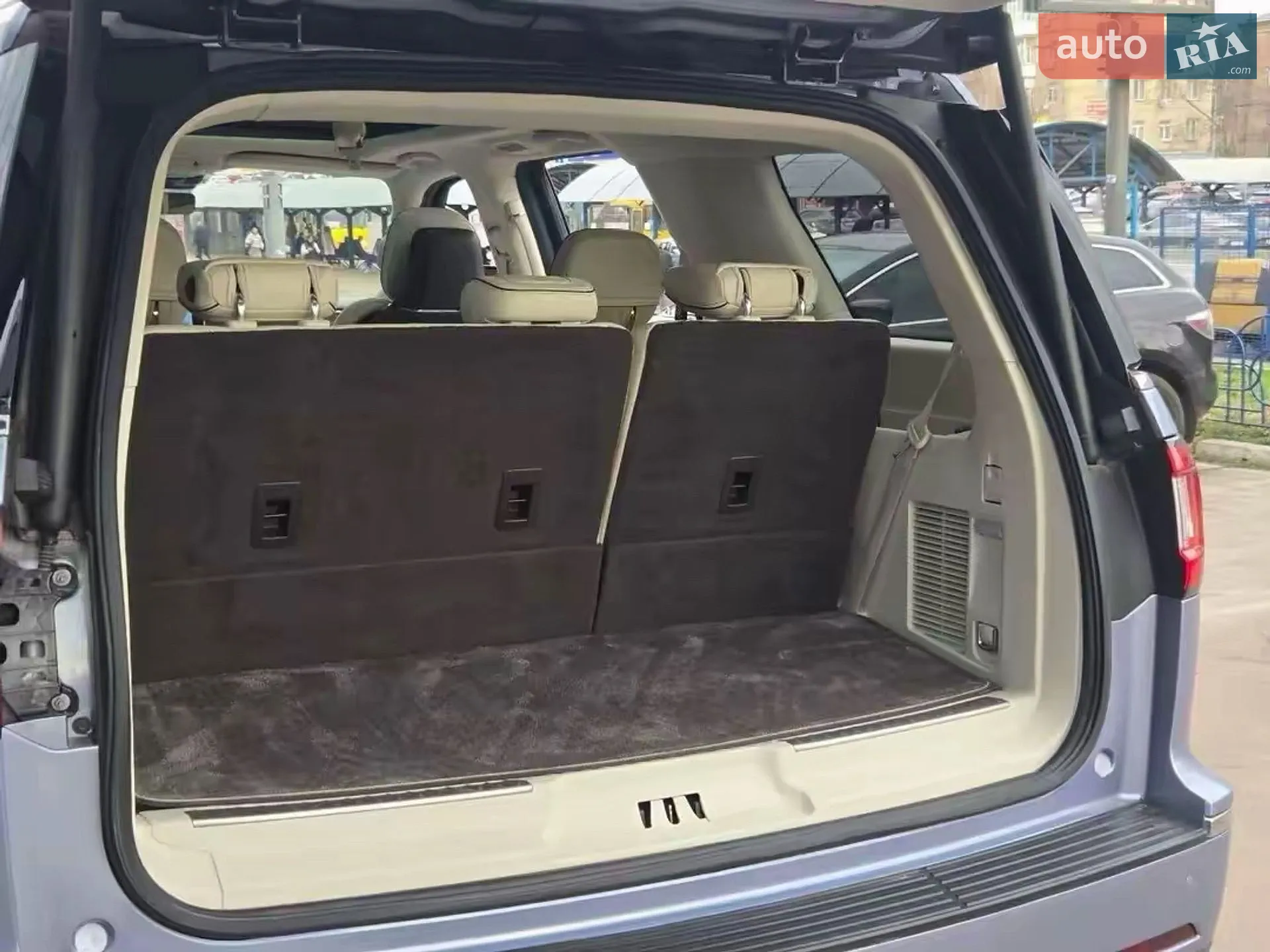 2020 Lincoln Navigator - мініатюра 11