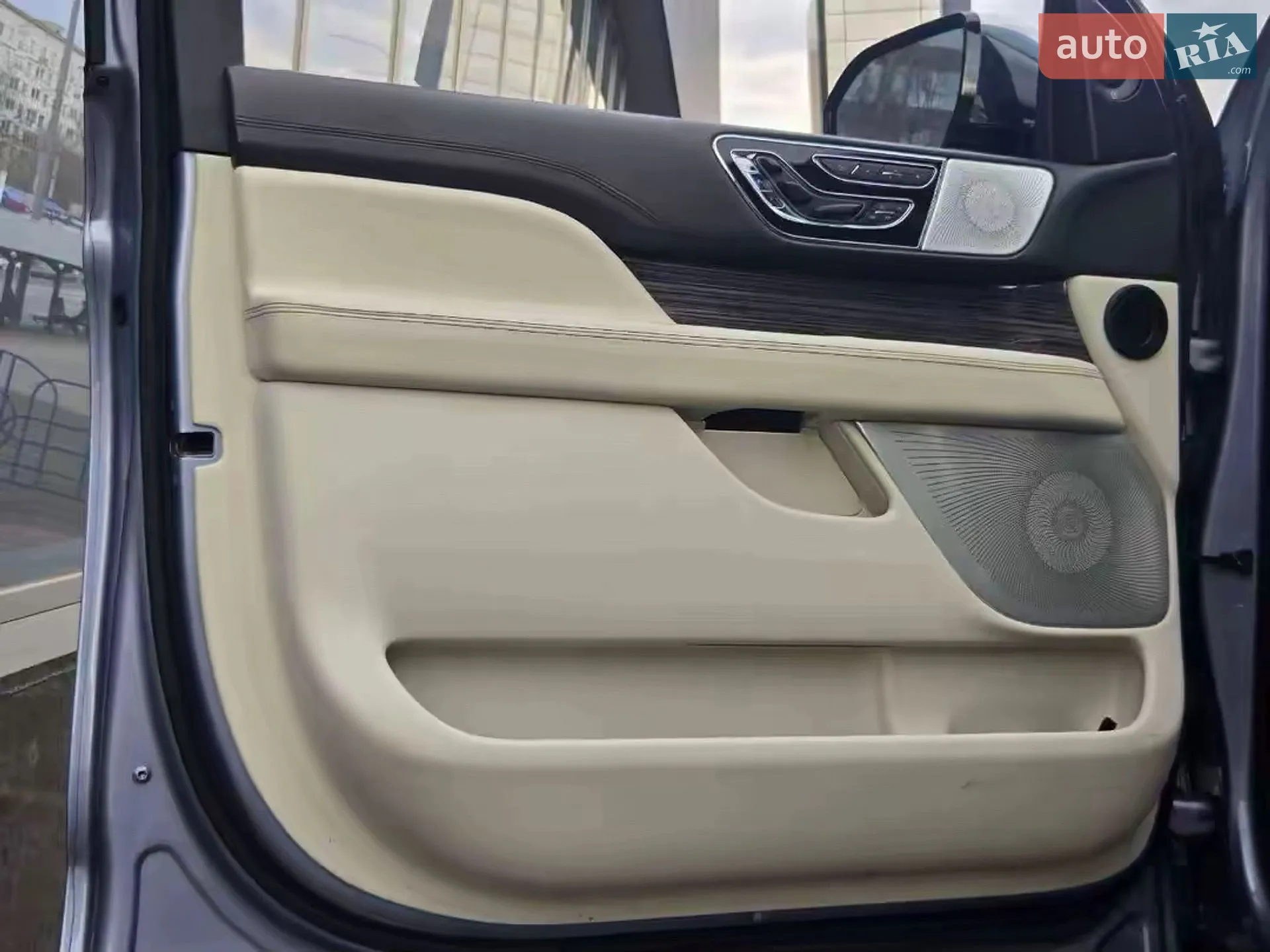 2020 Lincoln Navigator - мініатюра 16