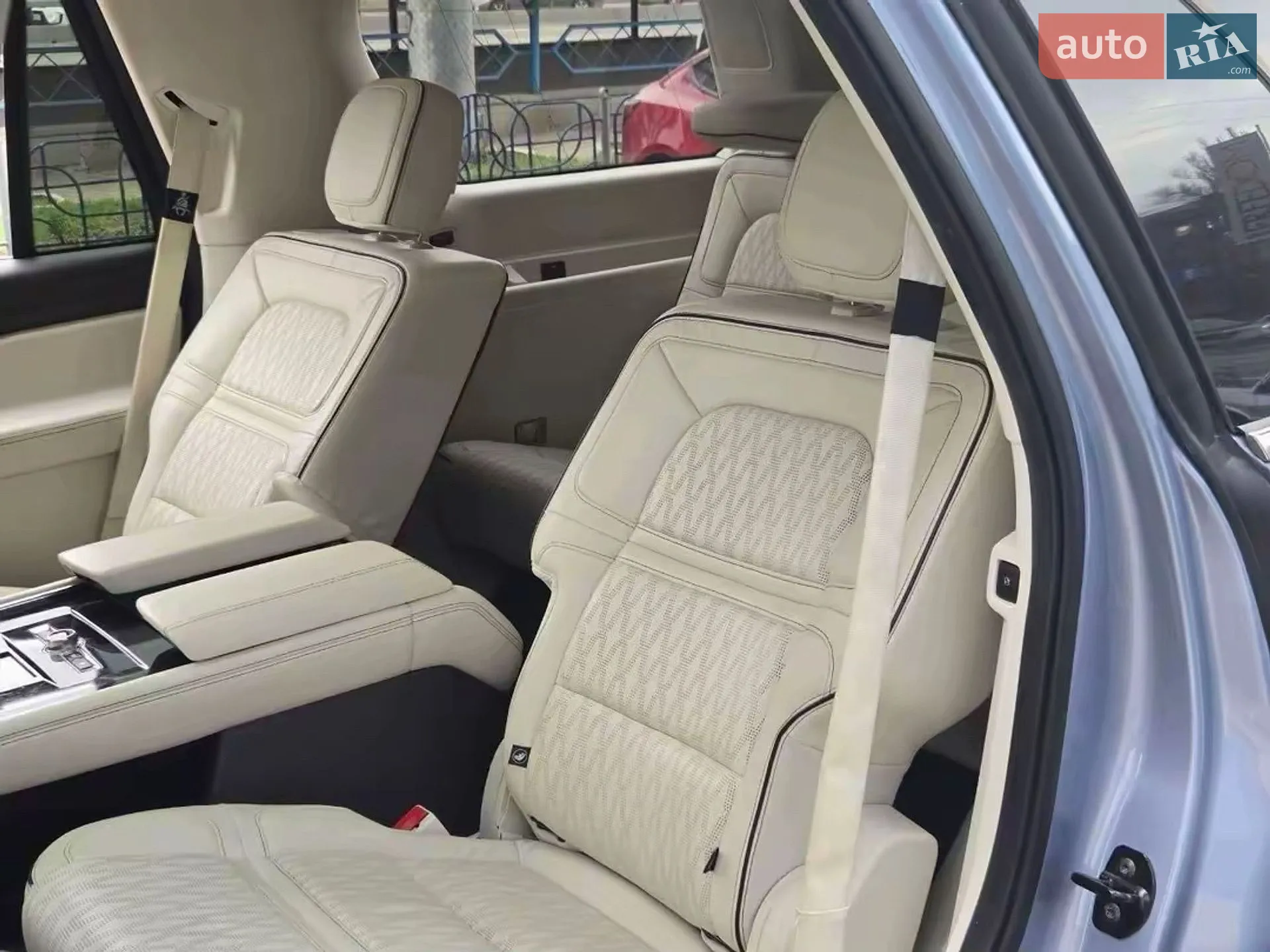 2020 Lincoln Navigator - мініатюра 21