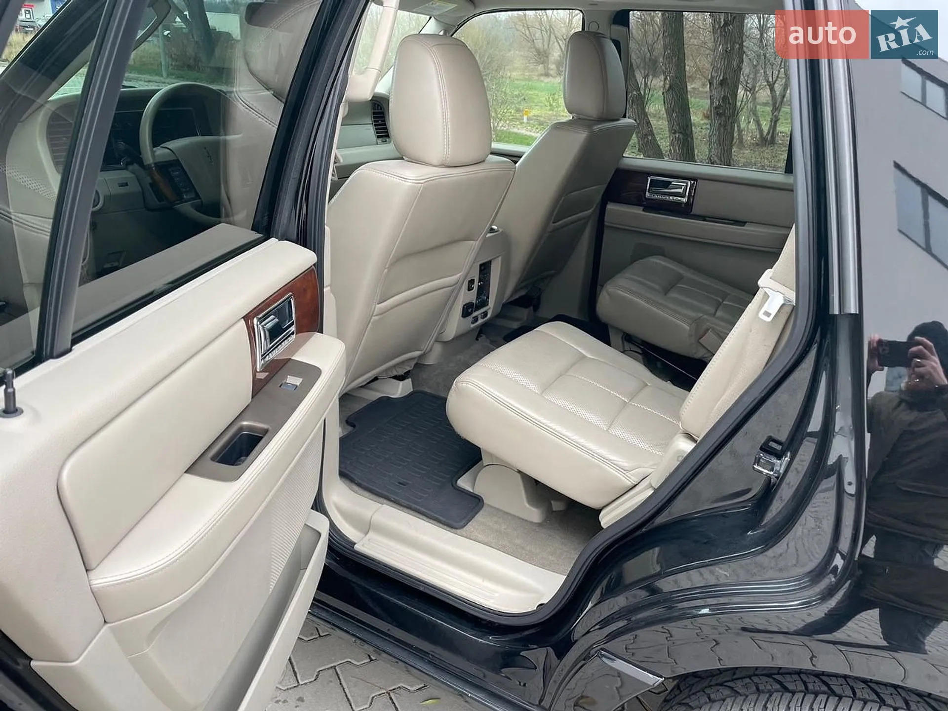 2011 Lincoln Navigator - мініатюра 8