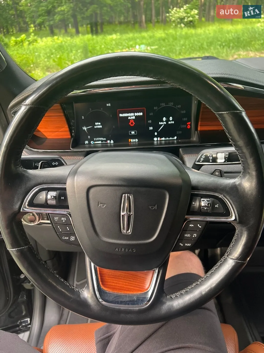 2019 Lincoln Navigator - мініатюра 28