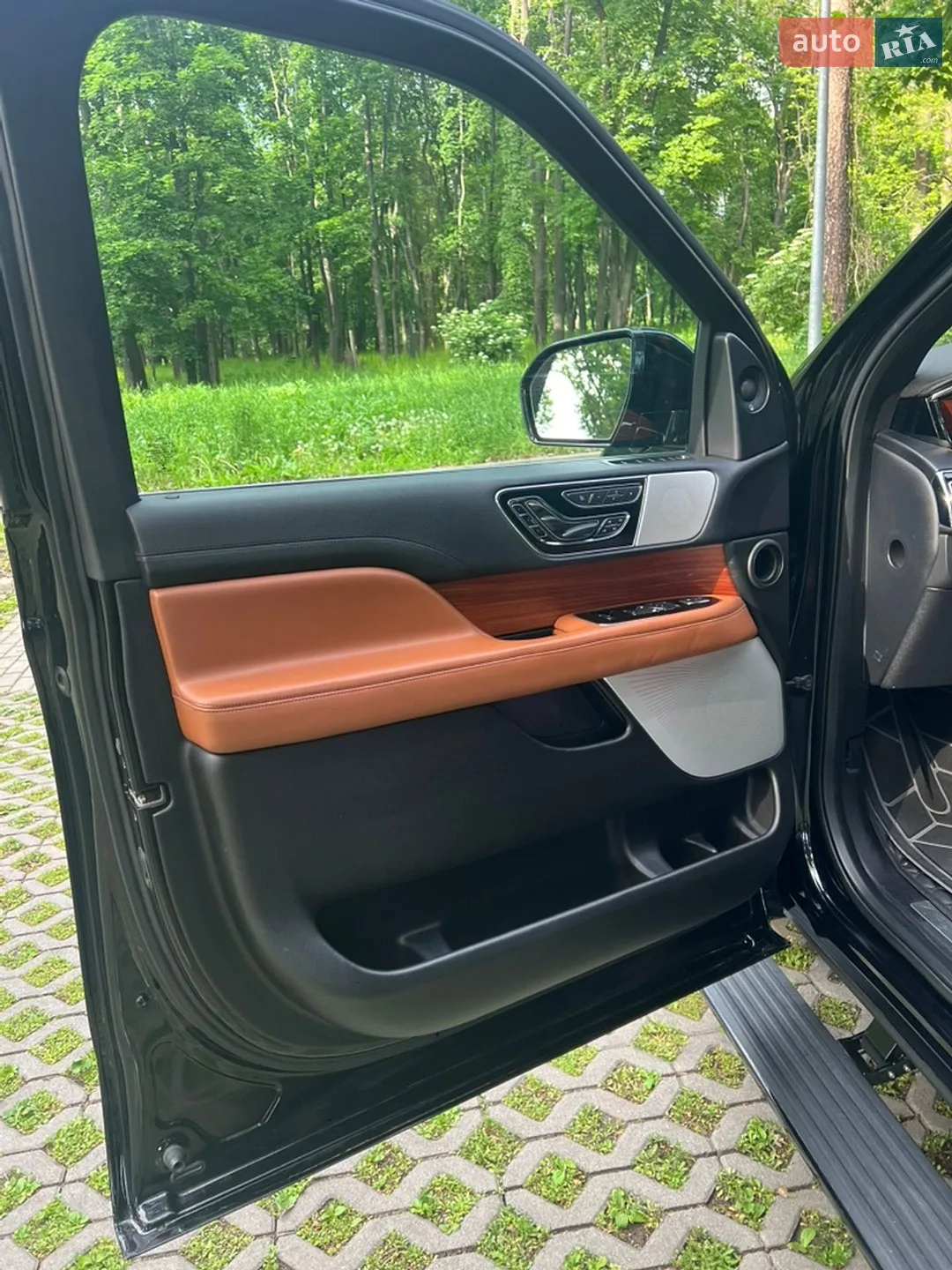 2019 Lincoln Navigator - мініатюра 33
