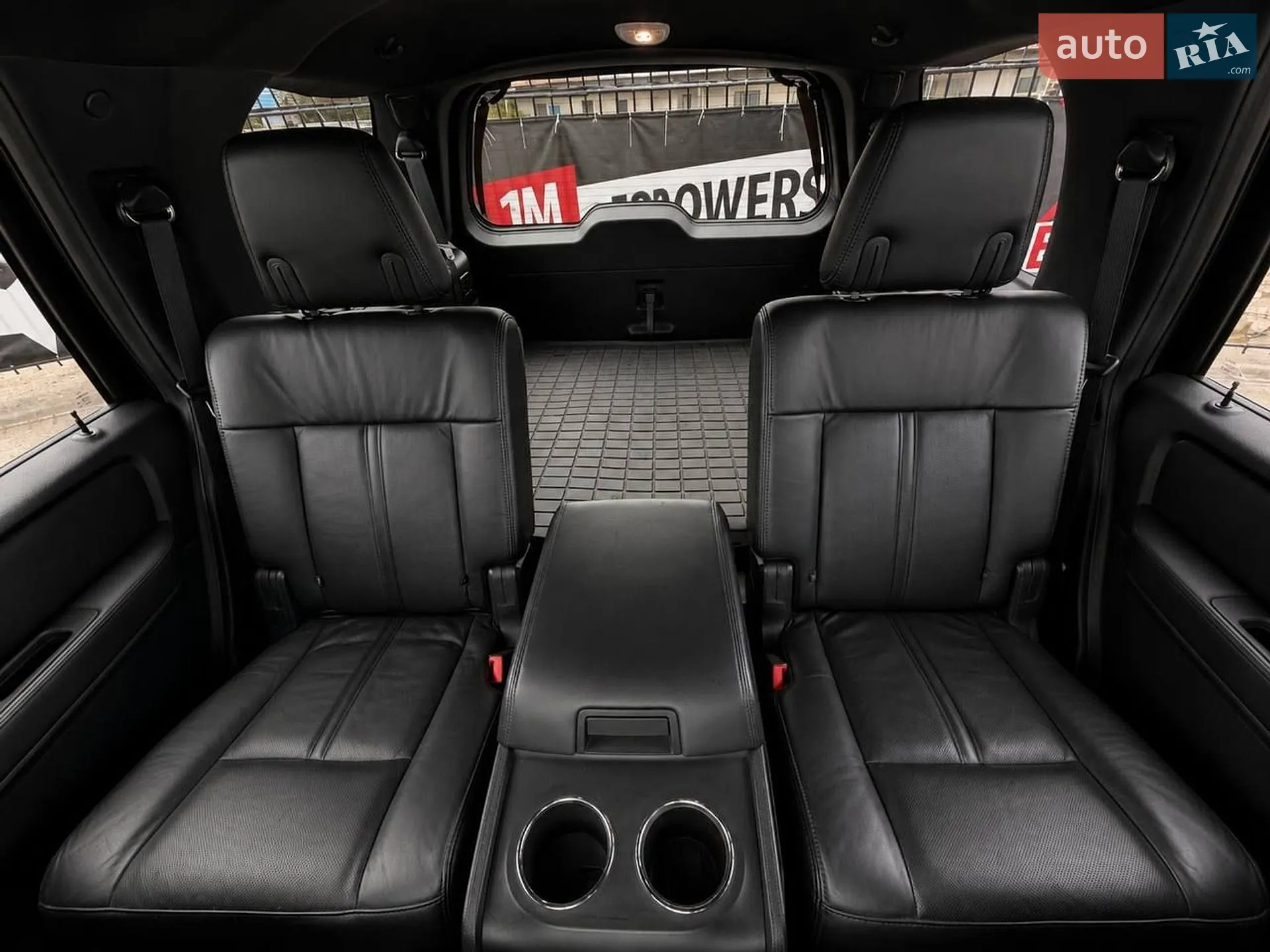 2014 Lincoln Navigator - мініатюра 16