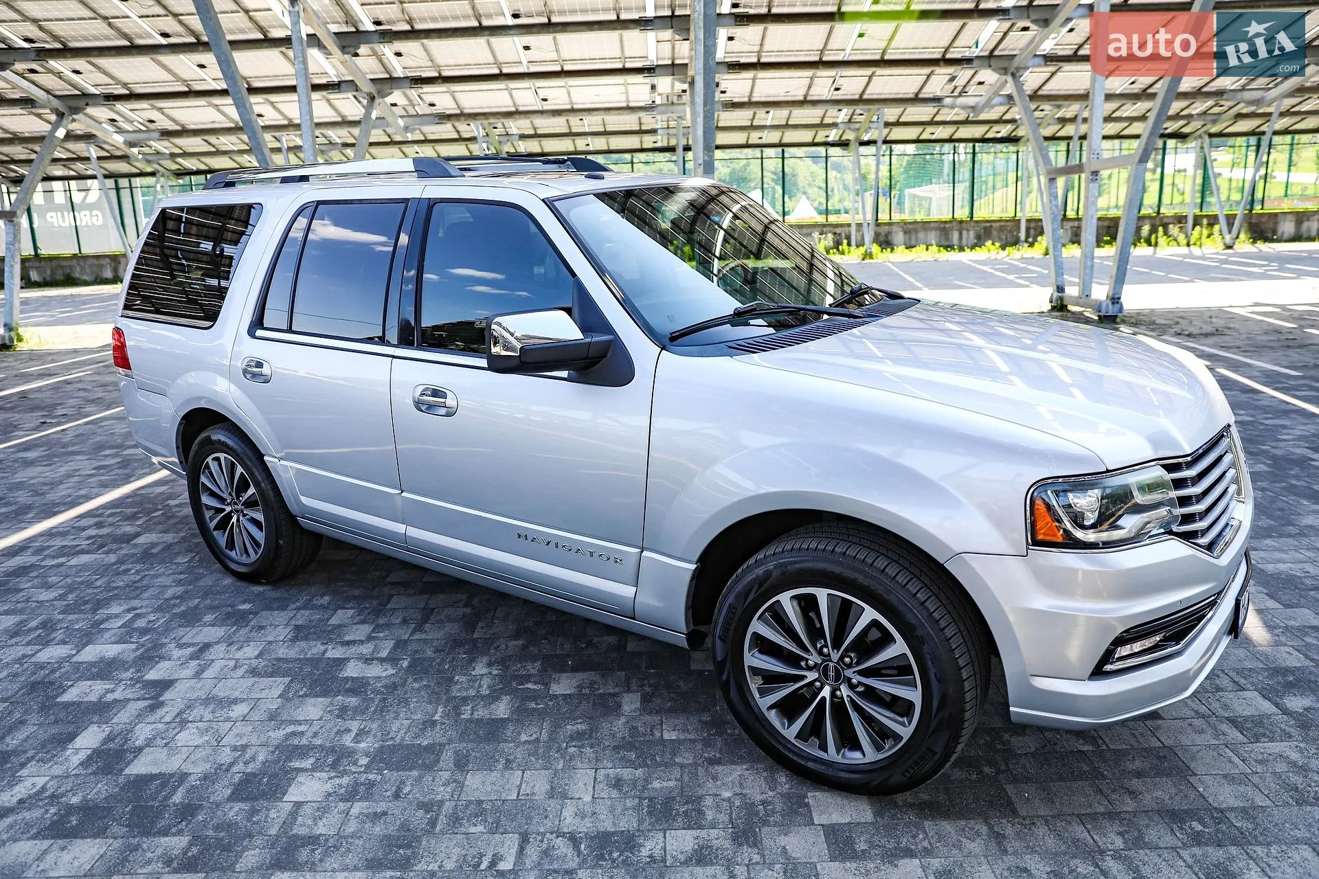 2016 Lincoln Navigator - мініатюра 2