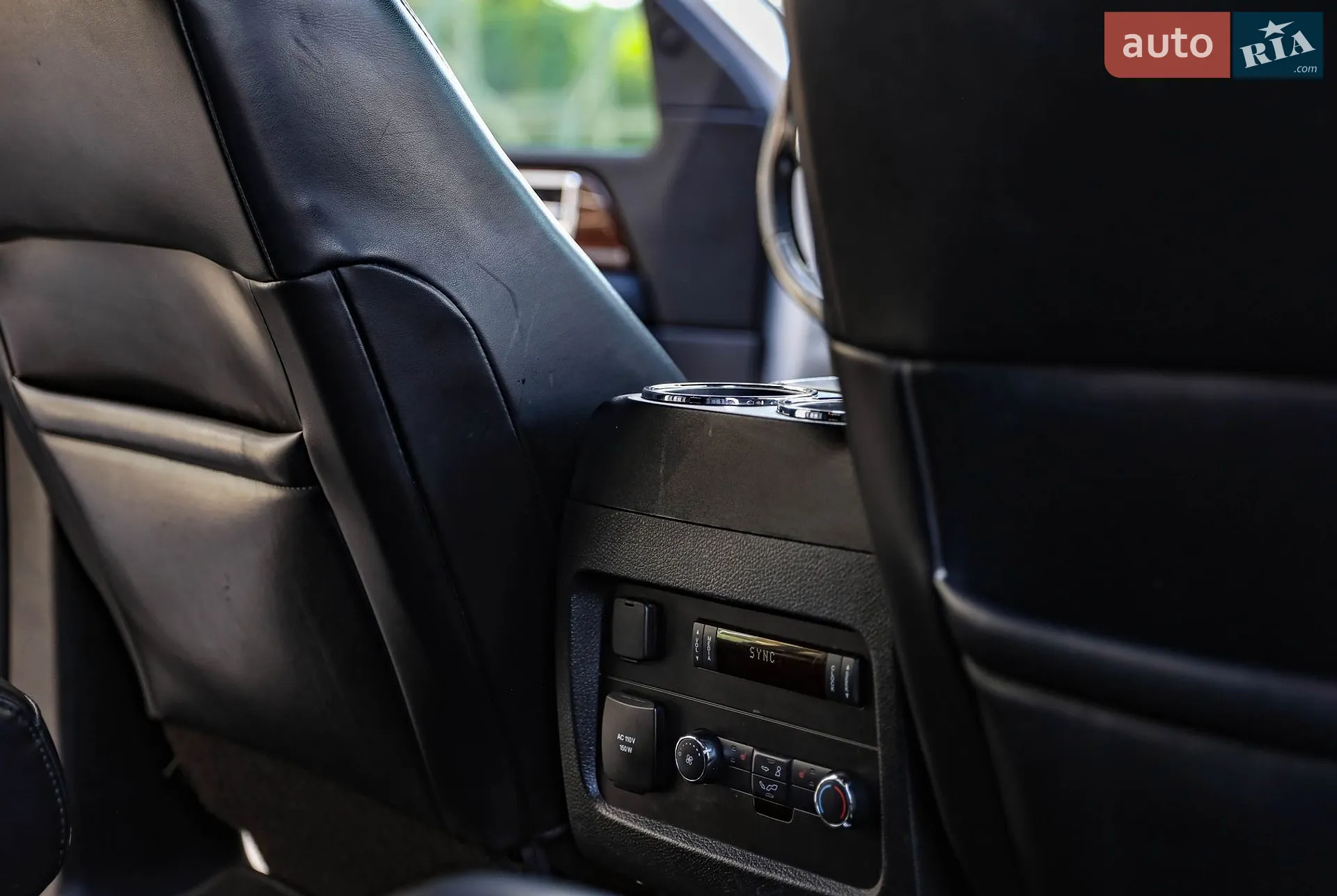 2016 Lincoln Navigator - мініатюра 41