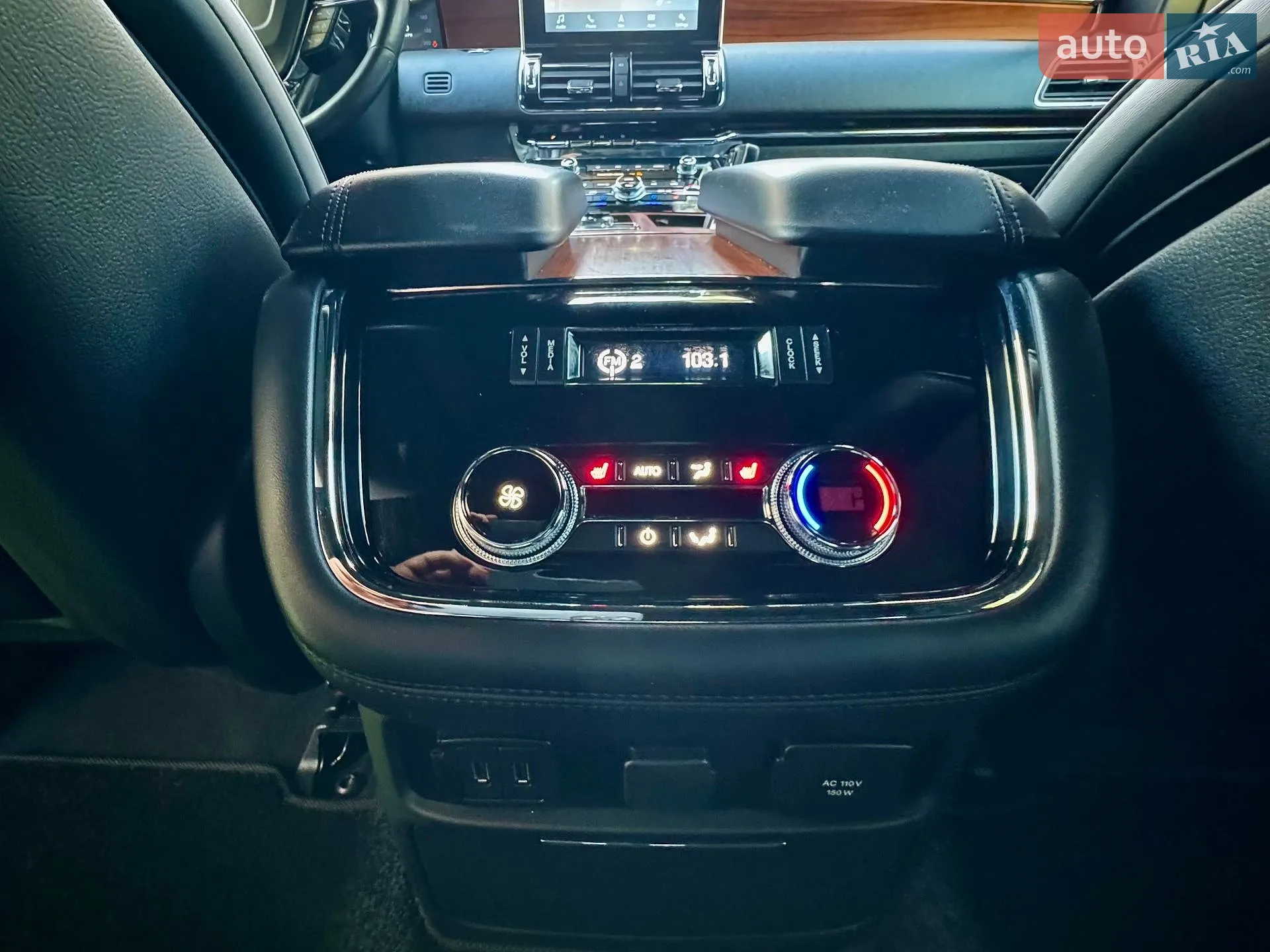 2018 Lincoln Navigator - мініатюра 20