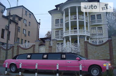 Лимузин Lincoln Town Car 2004 в Гусятине