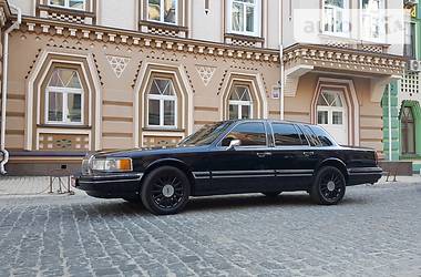 Седан Lincoln Town Car 1994 в Киеве