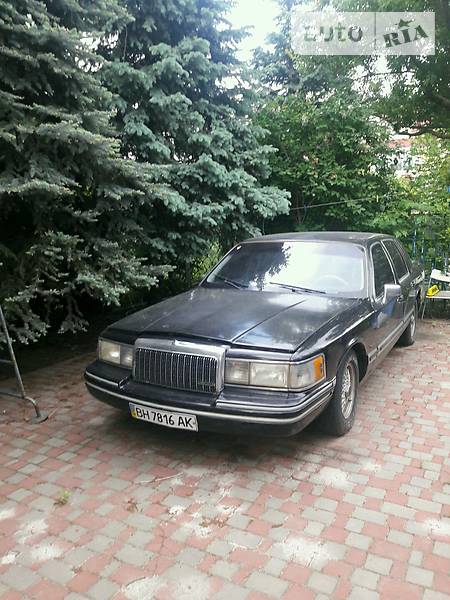 Lincoln Town Car 1993 року