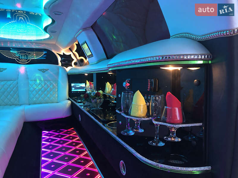 Лимузин Lincoln Town Car 2000 в Харькове фото 18 Лимузин Lincoln Town Car 2000 в Харькове