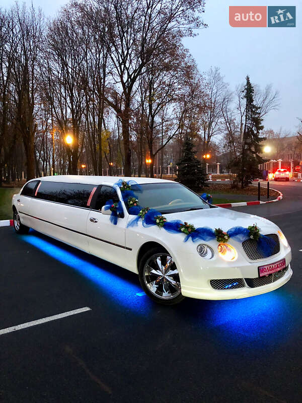 Лимузин Lincoln Town Car 2000 в Харькове фото 23 Лимузин Lincoln Town Car 2000 в Харькове