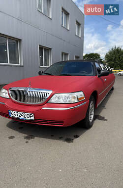 Лимузин Lincoln Town Car 2001 в Киеве