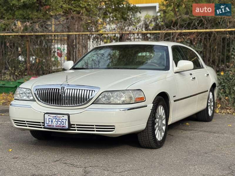 Lincoln Town Car 2005 Lincoln Town Car 2005