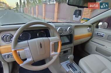 Седан Lincoln Zephyr 2008 в Львове