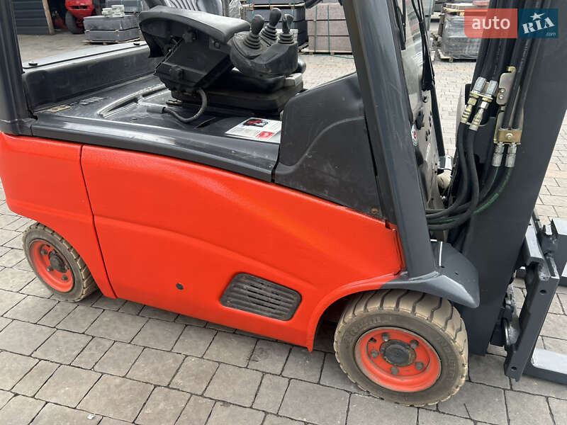 Вилочный погрузчик Linde E 16PH-02 2011 в Тячеве