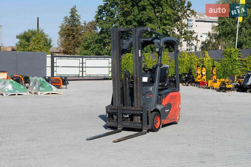 Вилочный погрузчик Linde E16C 2020 в Житомире