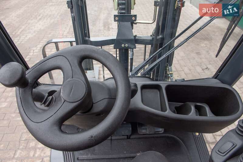 Вилочный погрузчик Linde H 18T 2015 в Житомире