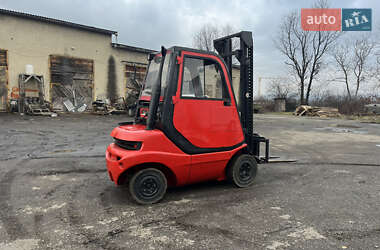 Вилочный погрузчик Linde H 20D-01 1996 в 
