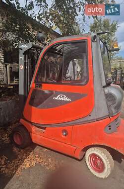 Вилочный погрузчик Linde H 20D-01 2003 в 