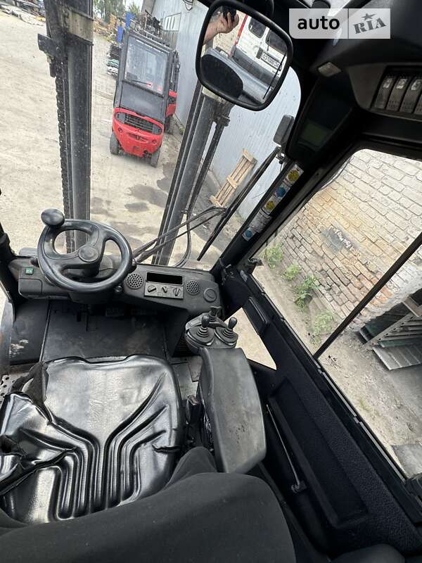 Вилочный погрузчик Linde H 25T-03 2010 в Луцке