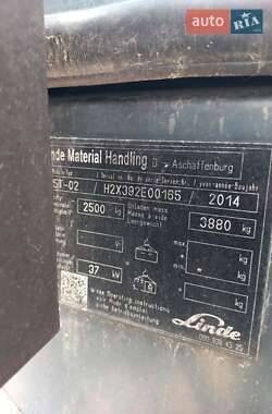 Вилочный погрузчик Linde H 25T-03 2014 в 