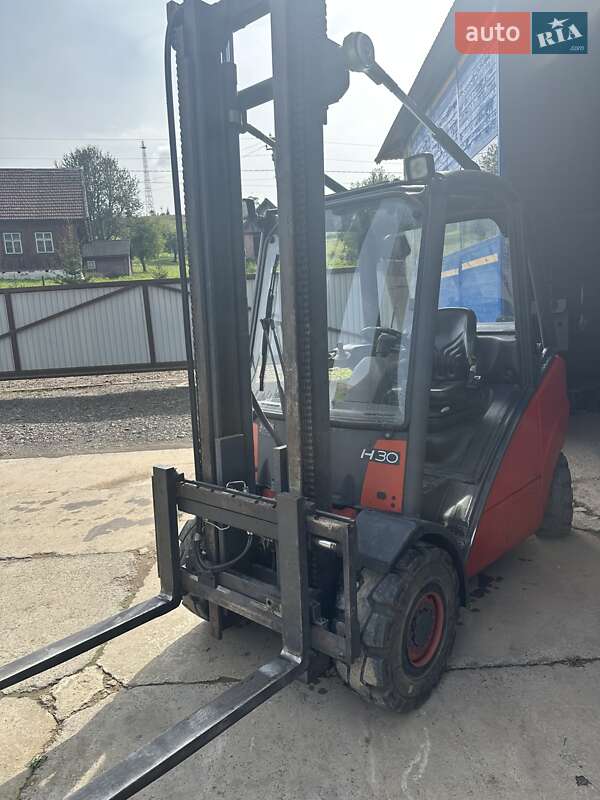 Вилочный погрузчик Linde H 30D 2004 в Сколе