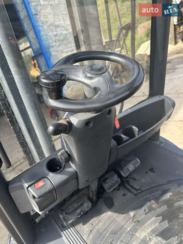 Вилочный погрузчик Linde H 30D 2004 в Сколе