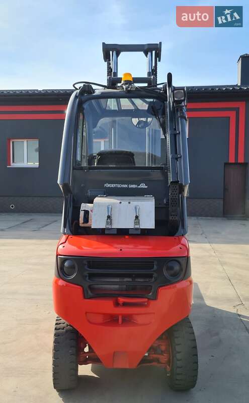 Вилочный погрузчик Linde H 35T-01 2004 в Ровно