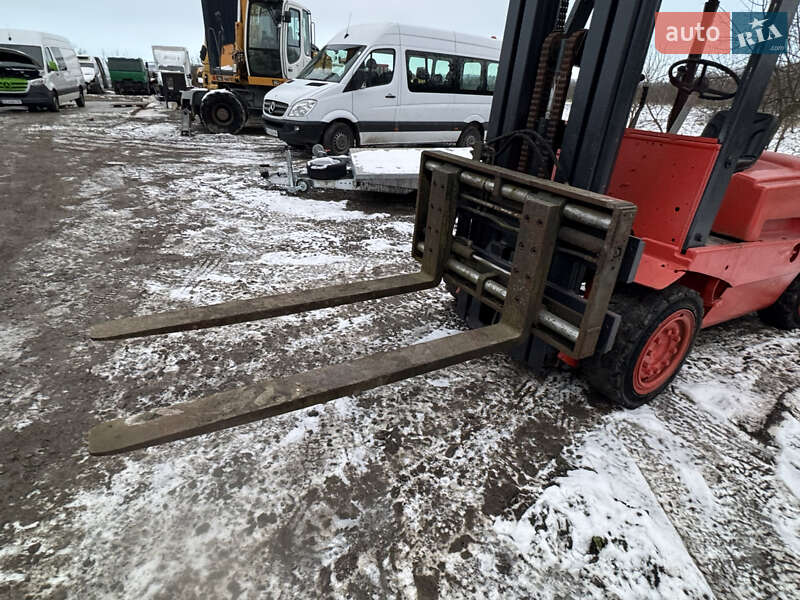 Вилочный погрузчик Linde H 40D 1990 в Недобоевцах