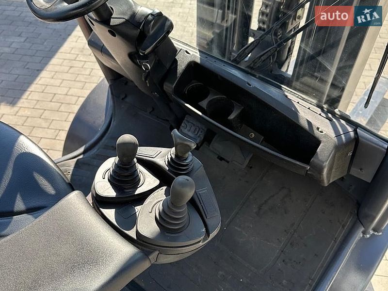 Вилочный погрузчик Linde H 40D 2008 в Луцке