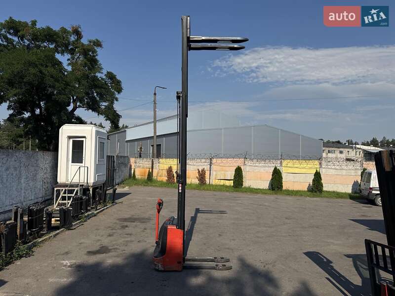 Штабелер Linde L 2011 в Києві фото Штабелер Linde L 2011 в Києві
