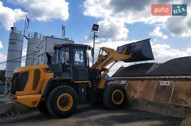 Фронтальный погрузчик LiuGong 835 2024 в 