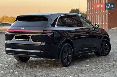Позашляховик / Кросовер Lixiang L7 2024 в 