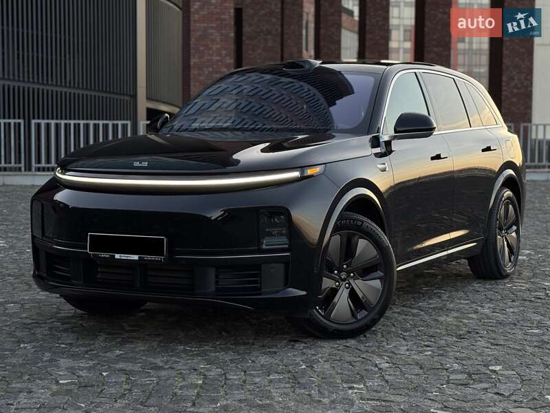 Позашляховик / Кросовер Lixiang L7 2024 в 