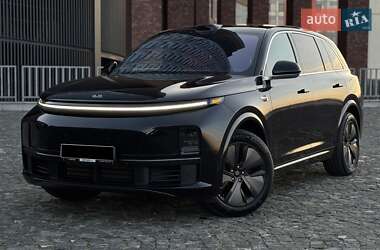 Позашляховик / Кросовер Lixiang L7 2024 в 